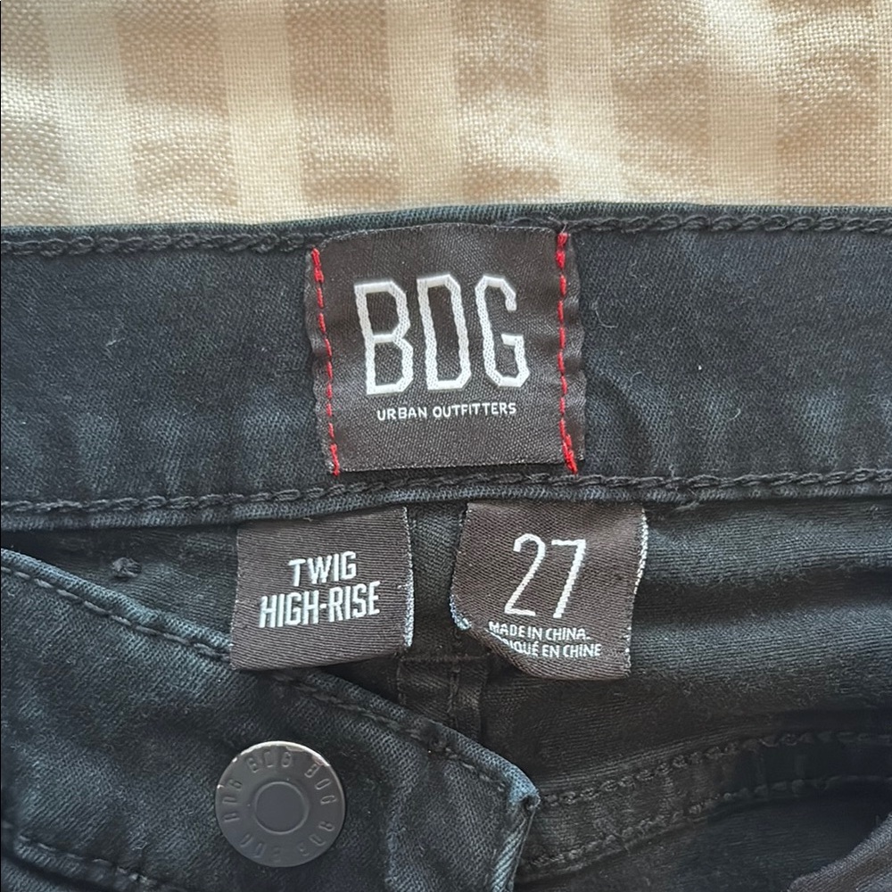 BDG Twig High Rise Jeans No Rips - Picture 5 of 6